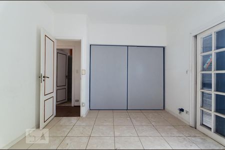 Casa à venda com 323m², 5 quartos e 3 vagasQuarto 3