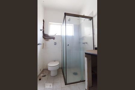 Casa à venda com 323m², 5 quartos e 3 vagasSuíte