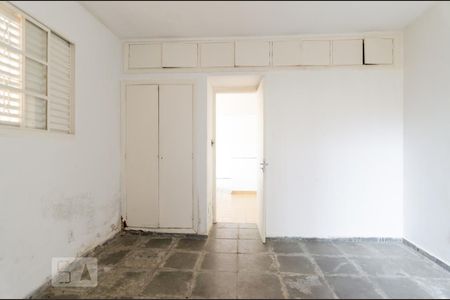 Casa à venda com 323m², 5 quartos e 3 vagasEdícula