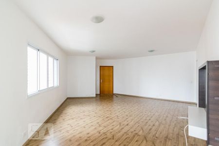Apartamento para alugar com 146m², 3 quartos e 2 vagasSala