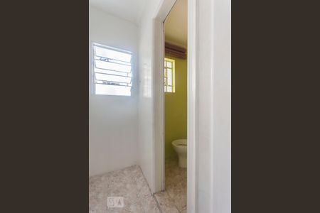 Apartamento à venda com 83m², 2 quartos e 1 vaga Apartamento à venda com 83m², 2 quartos e 1 vagaBanheiro Suite