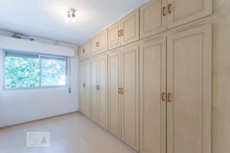 Apartamento à venda com 83m², 2 quartos e 1 vaga Apartamento à venda com 83m², 2 quartos e 1 vagaQuarto