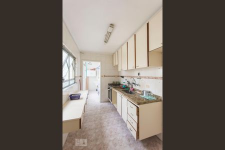 Apartamento à venda com 83m², 2 quartos e 1 vaga Apartamento à venda com 83m², 2 quartos e 1 vagaCozinha