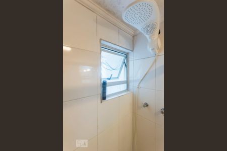 Apartamento à venda com 83m², 2 quartos e 1 vaga Apartamento à venda com 83m², 2 quartos e 1 vagaBanheiro