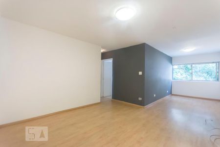 Apartamento à venda com 83m², 2 quartos e 1 vaga Apartamento à venda com 83m², 2 quartos e 1 vagaSala
