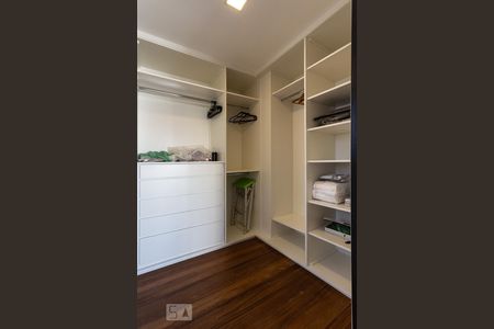 Apartamento para alugar com 100m², 1 quarto e 2 vagasCloset