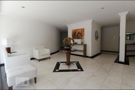 Apartamento à venda com 56m², 2 quartos e 1 vagaHall de entrada