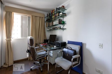Apartamento para alugar com 152m², 3 quartos e 2 vagasQuarto 2