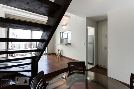 Sala de apartamento para alugar com 2 quartos, 100m² em Itaim Bibi, São Paulo