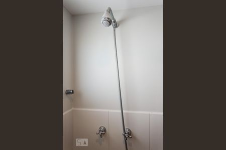 Apartamento para alugar com 100m², 2 quartos e 2 vagasBanheiro da suíte