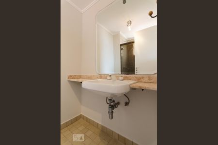 Apartamento para alugar com 80m², 3 quartos e 1 vaga Apartamento para alugar com 80m², 3 quartos e 1 vagaSuíte