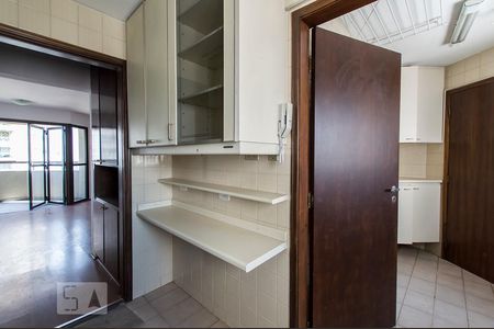 Apartamento para alugar com 100m², 3 quartos e 2 vagasCozinha