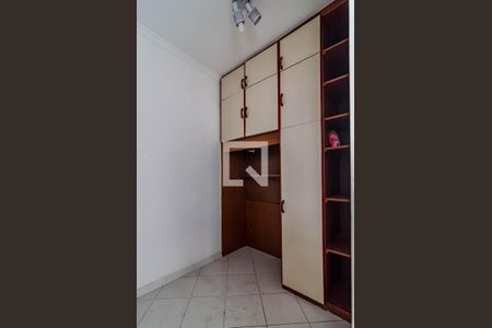 Apartamento à venda com 86m², 2 quartos e 2 vagas Apartamento à venda com 86m², 2 quartos e 2 vagasQuarto de serviço