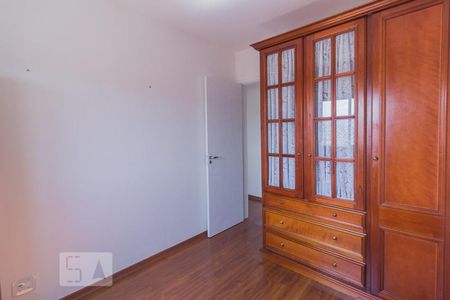 Apartamento à venda com 70m², 3 quartos e 2 vagasQuarto 2
