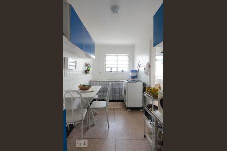 Cozinha de apartamento à venda com 2 quartos, 80m² em Perdizes, São Paulo