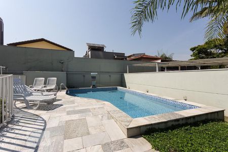 Apartamento para alugar com 59m², 1 quarto e 1 vagaPiscina