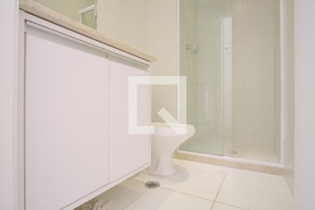 Banheiro de kitnet/studio para alugar com 1 quarto, 33m² em Vila Gomes Cardim, São Paulo