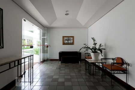 Apartamento à venda com 147m², 4 quartos e 2 vagasÁrea comum - Hall social