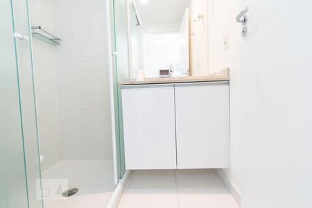 Studio para alugar com 38m², 1 quarto e 1 vaga Studio para alugar com 38m², 1 quarto e 1 vagaBanheiro