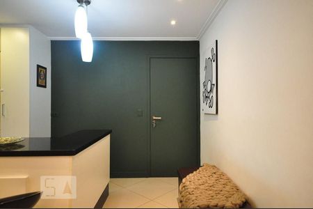 hall de entrada de apartamento à venda com 2 quartos, 68m² em Paraíso do Morumbi, São Paulo
