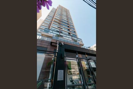 Studio à venda com 28m², 1 quarto e 1 vaga Studio à venda com 28m², 1 quarto e 1 vagaFachada