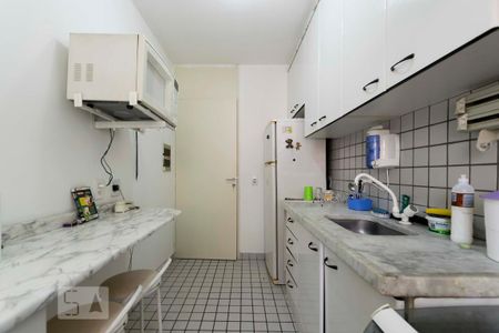 Cozinha de apartamento para alugar com 3 quartos, 64m² em Ipiranga, São Paulo