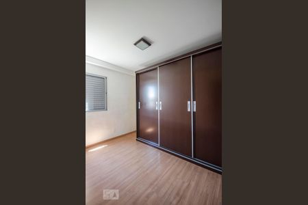 Quarto  de apartamento à venda com 2 quartos, 59m² em Santa Teresinha, São Paulo