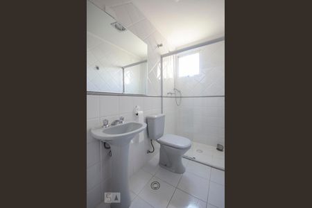 Banheiro de apartamento à venda com 2 quartos, 59m² em Santa Teresinha, São Paulo