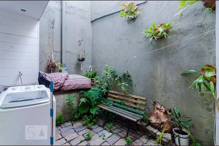 Casa à venda com 81m², 1 quarto e sem vagaÁrea de serviço