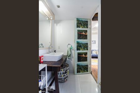 Casa à venda com 81m², 1 quarto e sem vagaBanheiro