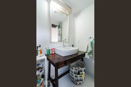 Casa à venda com 81m², 1 quarto e sem vagaBanheiro