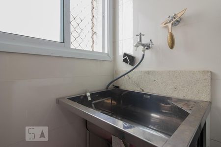 Apartamento à venda com 45m², 2 quartos e 1 vaga Apartamento à venda com 45m², 2 quartos e 1 vagaÁrea de serviço