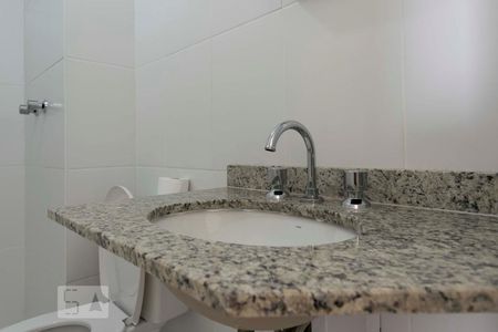 Banheiro (Torneira) de apartamento para alugar com 1 quarto, 32m² em Liberdade, São Paulo