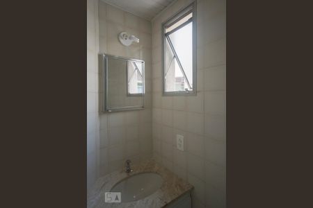 Banheiro de apartamento para alugar com 1 quarto, 44m² em Campo Belo, São Paulo