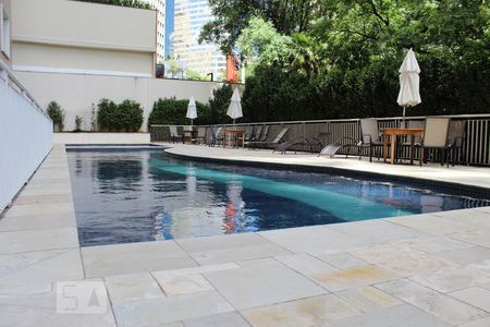 Apartamento para alugar com 107m², 2 quartos e 2 vagas Apartamento para alugar com 107m², 2 quartos e 2 vagasPiscina