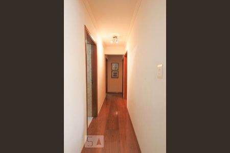 Corredor  de apartamento para alugar com 3 quartos, 127m² em Liberdade, São Paulo