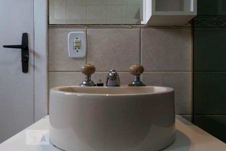 Apartamento à venda com 550m², 4 quartos e 2 vagasQuarto 3 - Suíte/ Banheiro (Torneira)