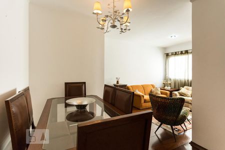 Sala de apartamento para alugar com 2 quartos, 75m² em Moema, São Paulo