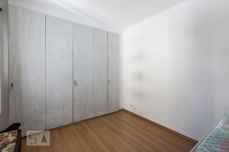 Quarto 2 de apartamento para alugar com 2 quartos, 75m² em Moema, São Paulo