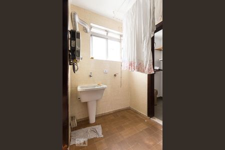 Apartamento para alugar com 75m², 2 quartos e 1 vaga Apartamento para alugar com 75m², 2 quartos e 1 vagaÁrea de serviço