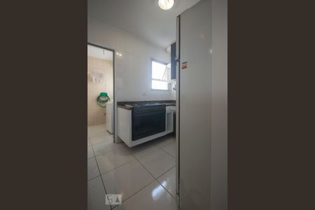 Cozinha de apartamento para alugar com 3 quartos, 72m² em Vila do Encontro, São Paulo
