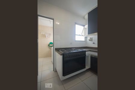 Cozinha de apartamento para alugar com 3 quartos, 72m² em Vila do Encontro, São Paulo
