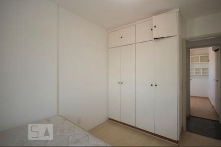 Apartamento para alugar com 72m², 3 quartos e 1 vaga Apartamento para alugar com 72m², 3 quartos e 1 vagaQuarto 02