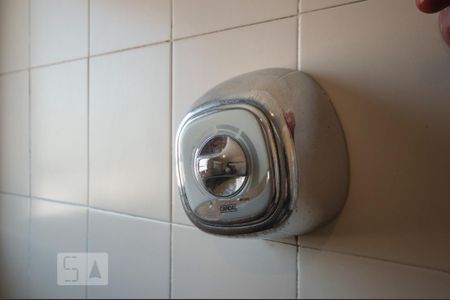 Apartamento para alugar com 72m², 3 quartos e 1 vaga Apartamento para alugar com 72m², 3 quartos e 1 vagaBanheiro