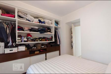 Suíte de apartamento para alugar com 2 quartos, 60m² em Vila Anglo Brasileira, São Paulo