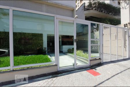 Apartamento para alugar com 60m², 2 quartos e 1 vagaFachada
