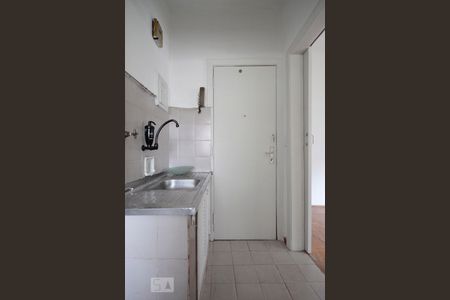 Cozinha de kitnet/studio para alugar com 1 quarto, 30m² em Higienópolis, São Paulo