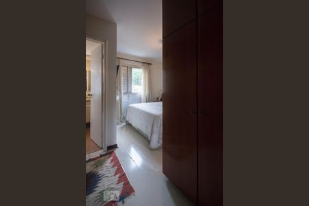 Suíte de apartamento para alugar com 3 quartos, 141m² em Campo Belo, São Paulo