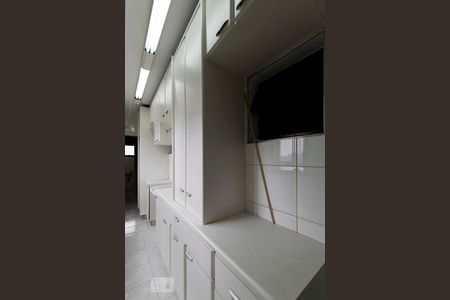 Apartamento à venda com 260m², 4 quartos e 5 vagasLavanderia