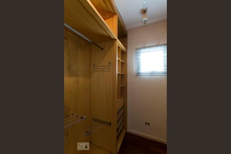 Apartamento à venda com 260m², 4 quartos e 5 vagasCloset do Quarto 2